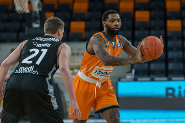 尤其是在面 尤其是在面